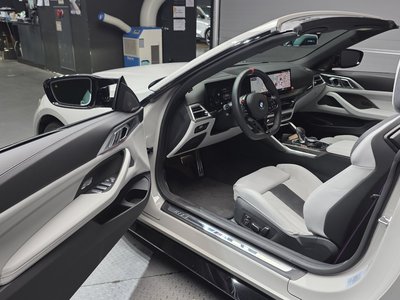 2025 BMW M4 thumbnail 13