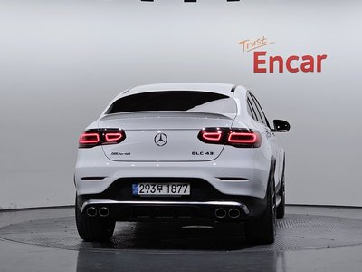 2022 Mercedes-BENZ GLC — фото 4