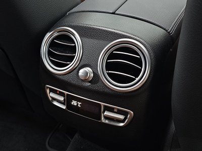 2022 Mercedes-BENZ GLC — миниатюра 30