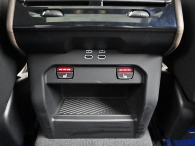 2025 BMW 5 SERIES 缩略图 16