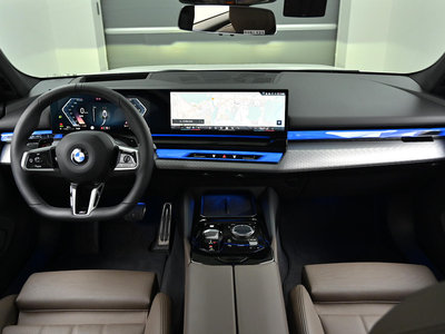 2025 BMW 5 SERIES photo 7