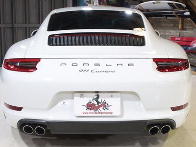 PORSCHE 911 - 6