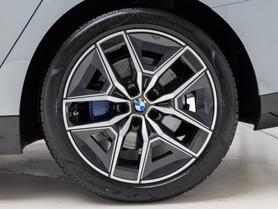 2026 BMW 5 SERIES — фото 6
