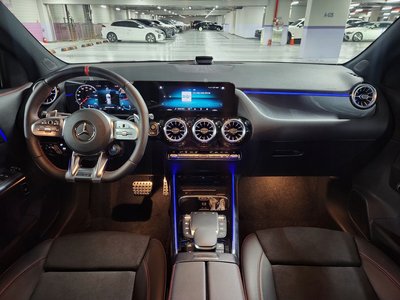 MERCEDES-BENZ GLA - 10