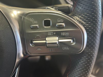 MERCEDES-BENZ GLA - 10