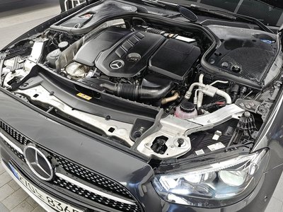 MERCEDES-BENZ E-CLASS - 7