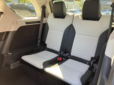 LAND ROVER DISCOVERY - 3