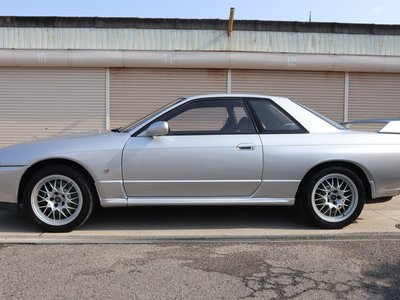 NISSAN SKYLINE GT-R - 4