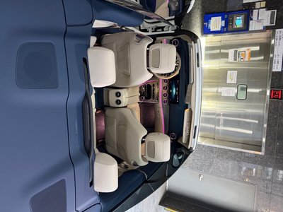 MERCEDES-BENZ E-CLASS - 8