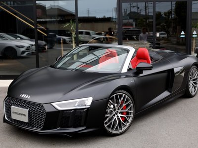 AUDI R8 SPIDER - 2