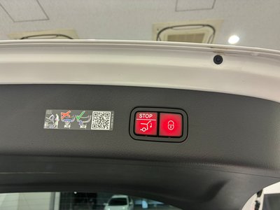 MERCEDES-BENZ GLC - 9