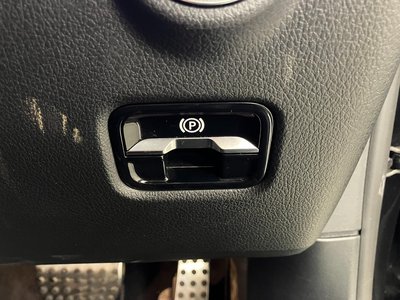صورة مصغرة 16 لـ 2023 MERCEDES-BENZ C-CLASS