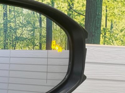 TOYOTA CROWN CROSSOVER - 7