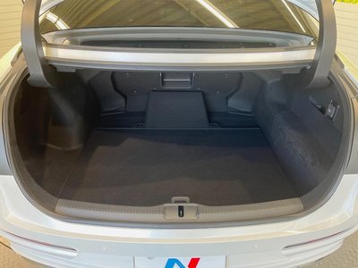 TOYOTA CROWN CROSSOVER - 10