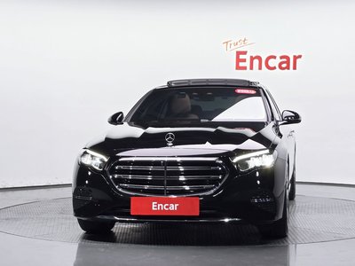 صورة 2 لـ 2024 Mercedes-BENZ E-CLASS