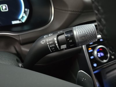 2023 Genesis GV80 thumbnail 29