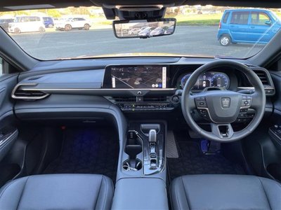 TOYOTA CROWN SPORT - 3