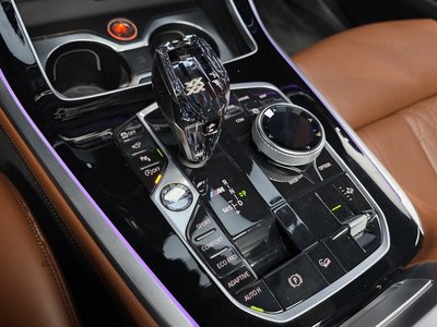 صورة 9 لـ 2019 BMW X7