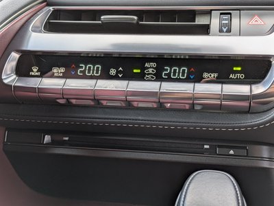 صورة مصغرة 43 لـ 2018 Lexus LC