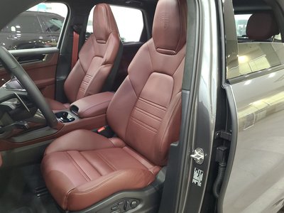 PORSCHE CAYENNE - 10