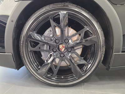 2025 Porsche TAYCAN 照片 6