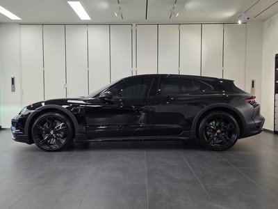 2025 Porsche TAYCAN 照片 7