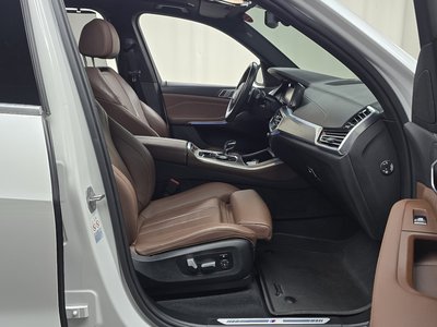 2021 BMW X5 — миниатюра 16