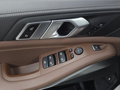 2021 BMW X5 — миниатюра 25