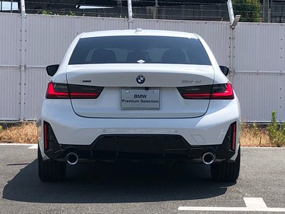2026 BMW 3 SERIES photo 7
