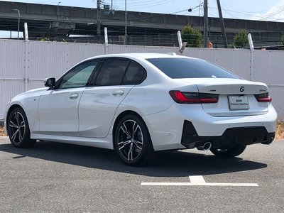 2026 BMW 3 SERIES photo 6