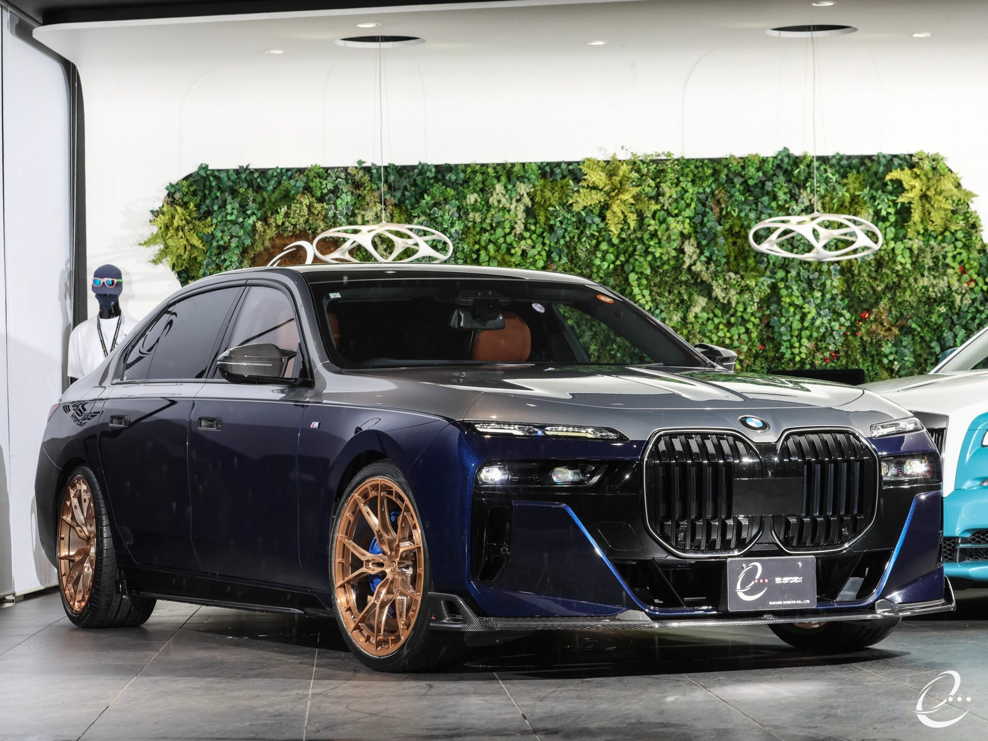 BMW 7 SERIES - View 1