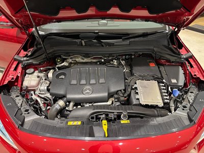 MERCEDES-BENZ GLA - 10