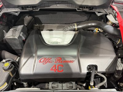 2021 ALFA Romeo 4C 缩略图 29