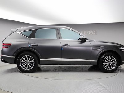 2022 Genesis GV80 photo 2
