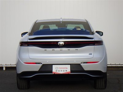 TOYOTA CROWN CROSSOVER - 10