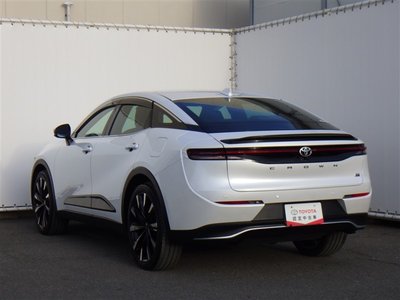 TOYOTA CROWN CROSSOVER - 9