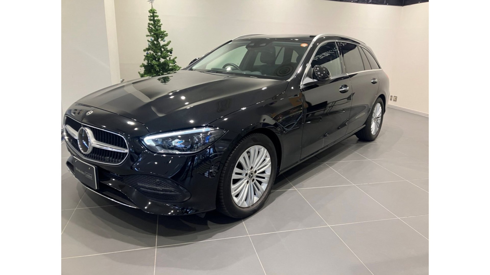 MERCEDES-BENZ C-CLASS WAGON - View 1