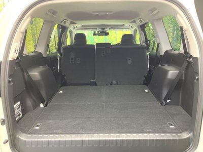 2023 Toyota LAND CRUISER PRADO — миниатюра 11