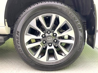 2023 Toyota LAND CRUISER PRADO — миниатюра 25