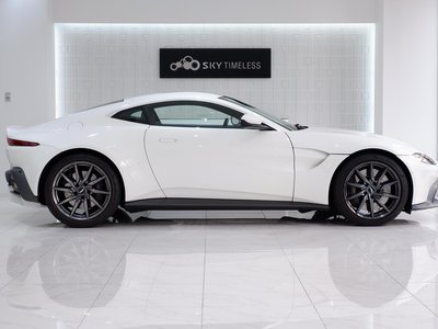 ASTON MARTIN VANTAGE - 5