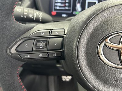2025 Toyota GR COROLLA thumbnail 18
