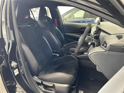 2025 TOYOTA GR COROLLA photo 5