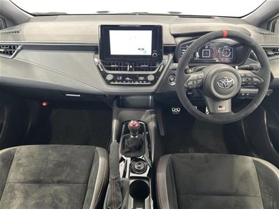 2025 Toyota GR COROLLA thumbnail 42