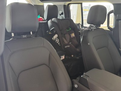 LAND ROVER DEFENDER - 6