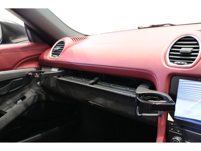 2020 Porsche 718 SPYDER thumbnail 32