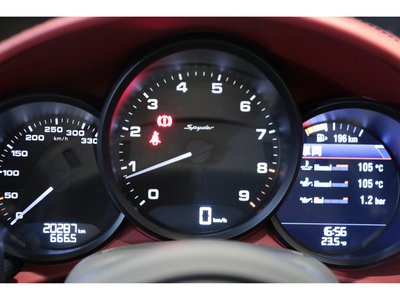 2020 Porsche 718 SPYDER thumbnail 25