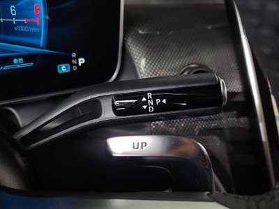 MERCEDES-BENZ GLC - 9