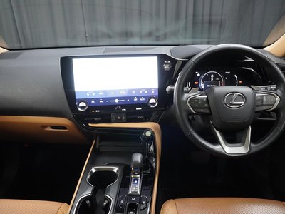 2023 Lexus NX — миниатюра 17