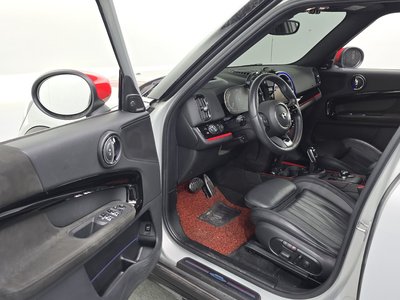 MINI COUNTRYMAN - 10