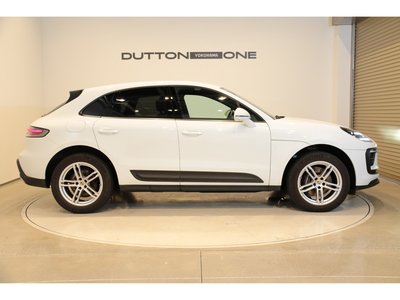PORSCHE MACAN - 8